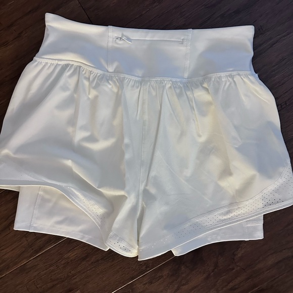 Spanx athletic shorts - Picture 3 of 6